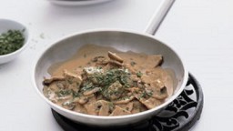 Recepta de cuina de Tires de carn de vedella a l'estil de Zuric